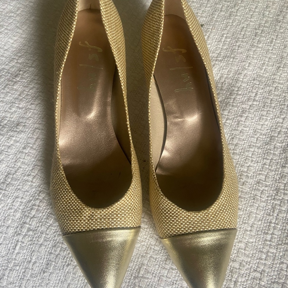 French Sole Gold Textured Heels